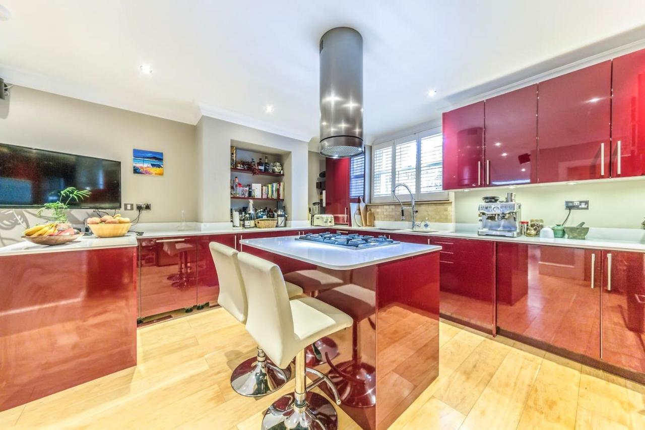 Holiday home Lansdowne London