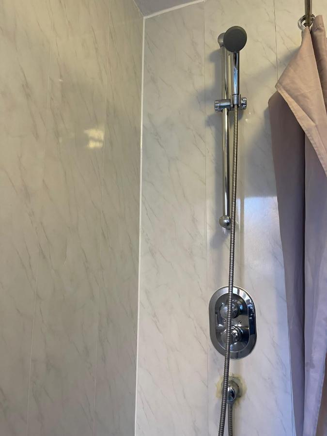 Apartment Beautiful Private In Willesden *
