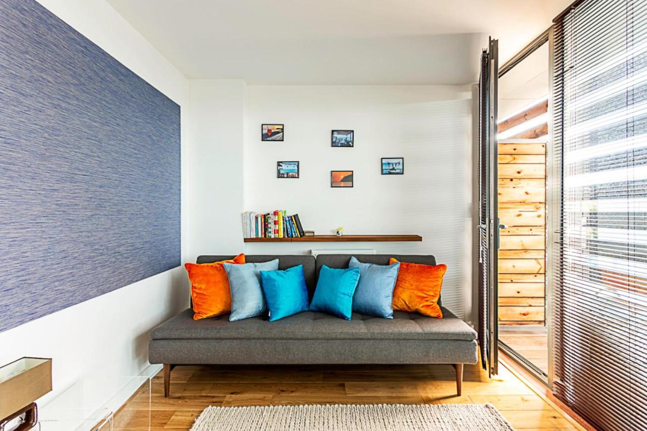Modern Cosy On Vibrant Deptford High Street *