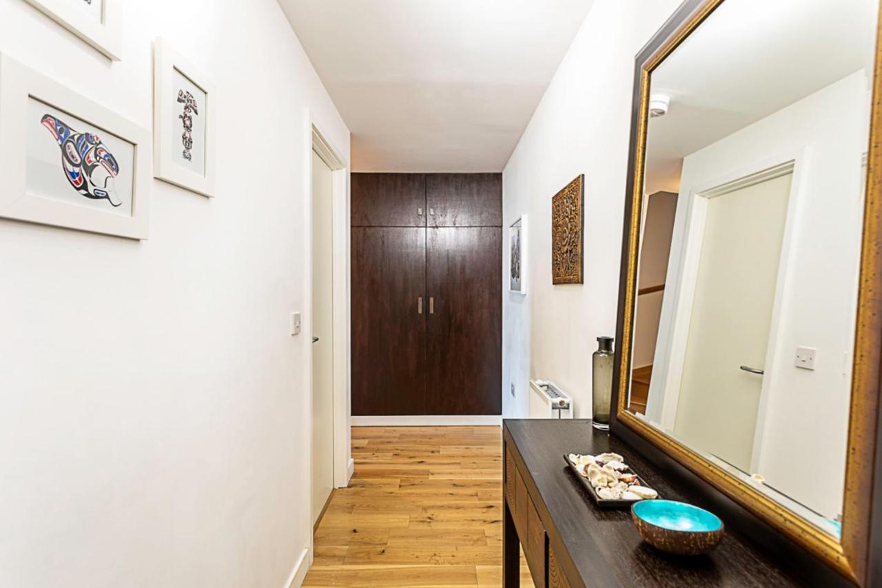 Modern Cosy On Vibrant Deptford High Street *