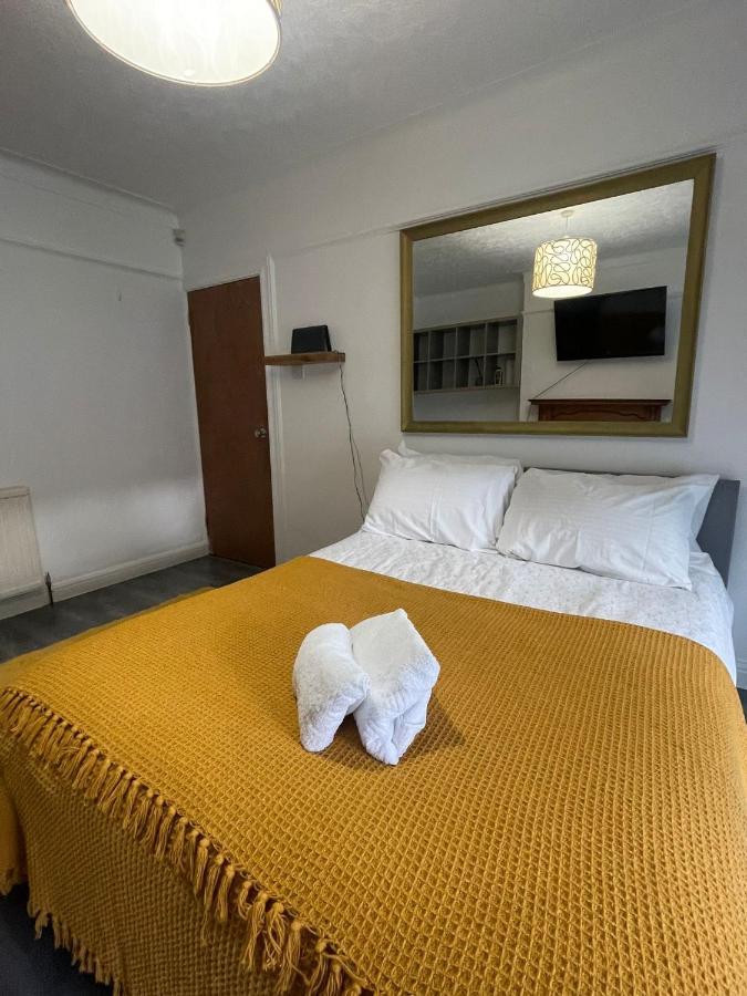 Beautiful Private In Willesden * London
