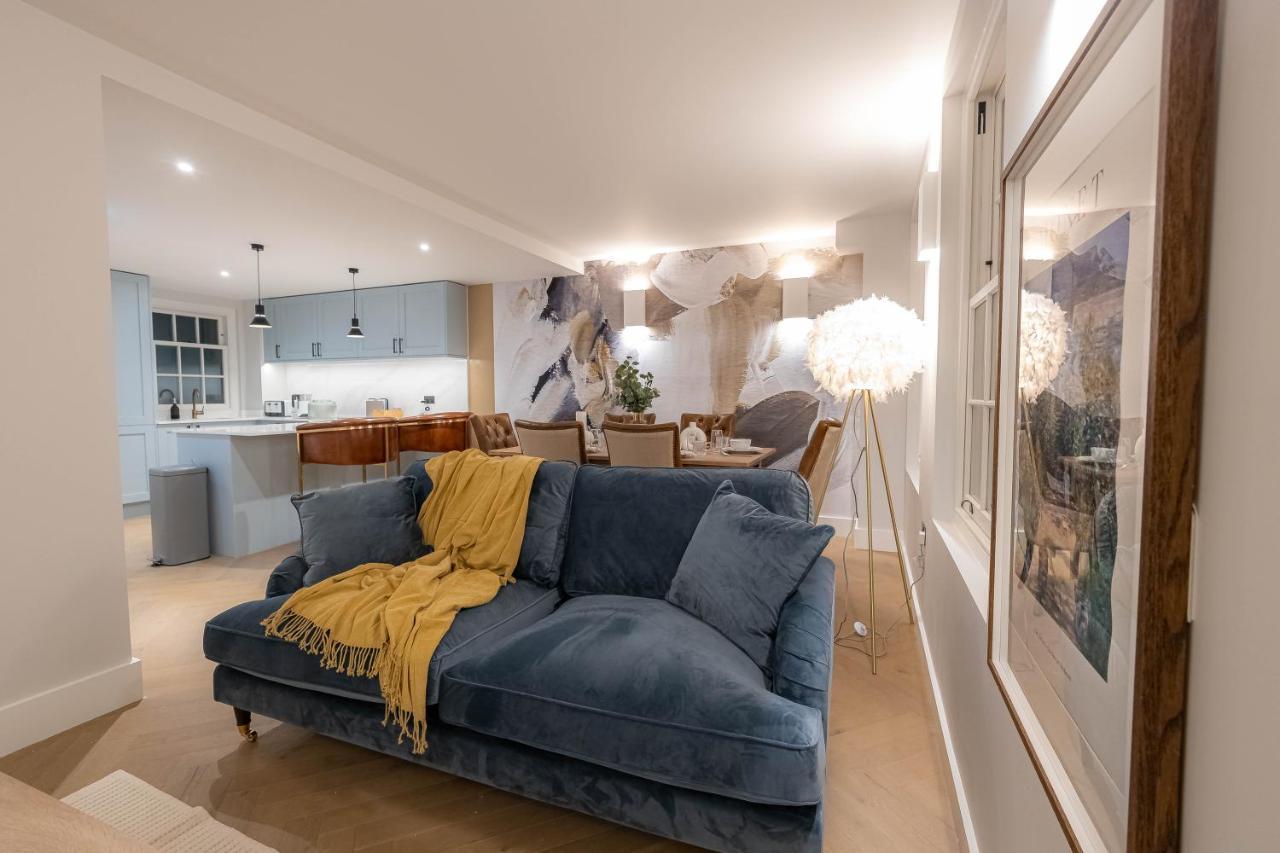 Three Bedroom Near Brick Lane By Belvilla