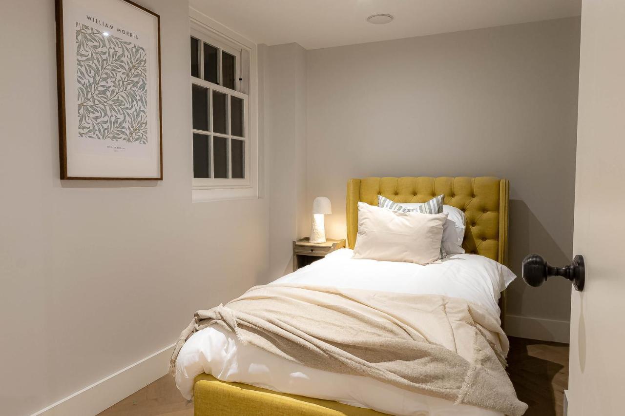 Appartement Three Bedroom Near Brick Lane By Belvilla Londen