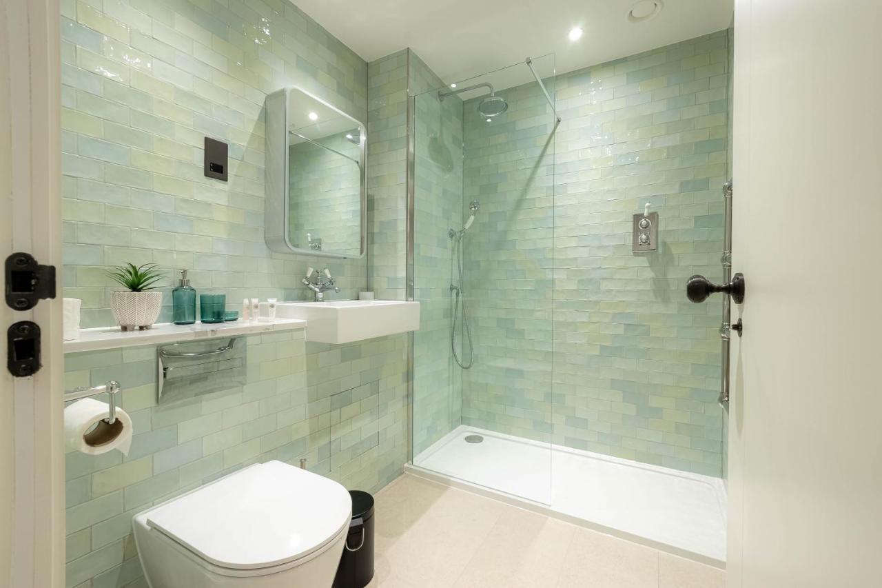 Three Bedroom Near Brick Lane By Belvilla