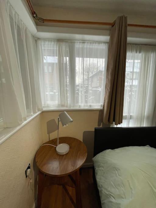 Holiday home Spacious Bungalow In London, Near Central London, The Excel Centre And The O2, Ideal For Families London