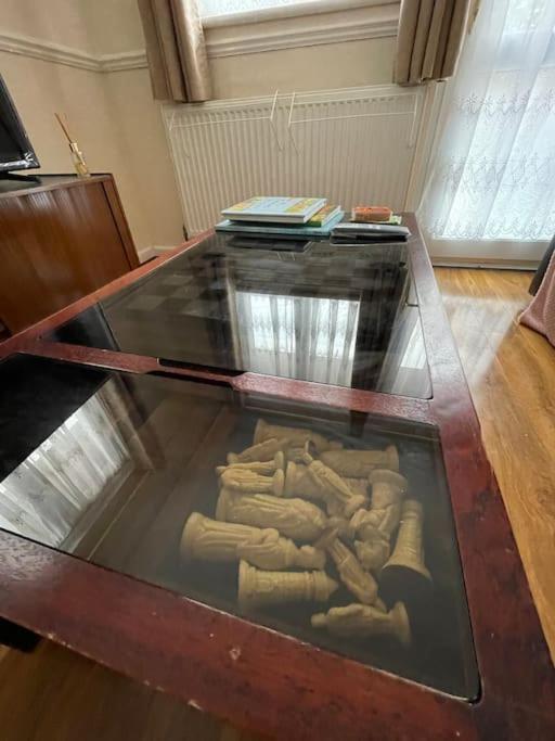 Spacious Bungalow In London, Near Central London, The Excel Centre And The O2, Ideal For Families Holiday home London
