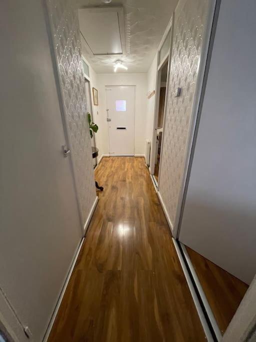 Spacious Bungalow In London, Near Central London, The Excel Centre And The O2, Ideal For Families Holiday home London