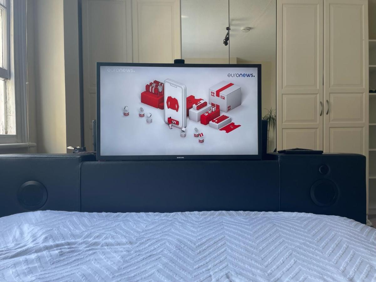 Homestay Private King Room With Huge En-Suite In Shared House In Marylebone