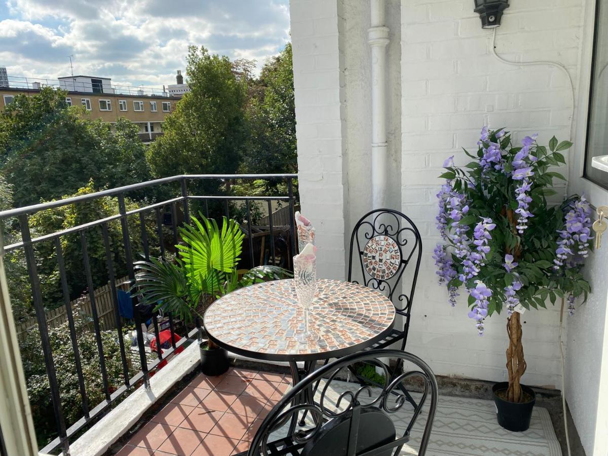 Cosy 3 Bed Flat Ideal For Trips To