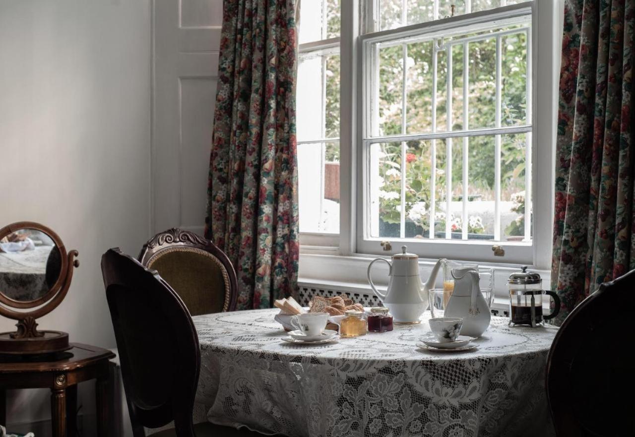 Bed & Breakfast Juliette's London