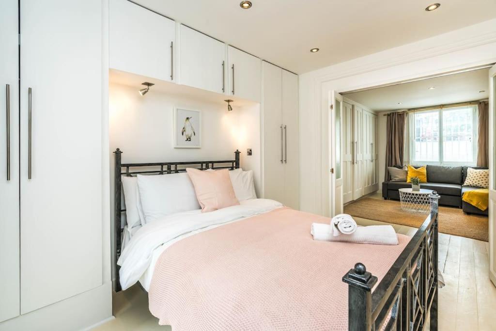 Apartment Spacious Beautiful Just-renovated Flat With Patio - Chelsea