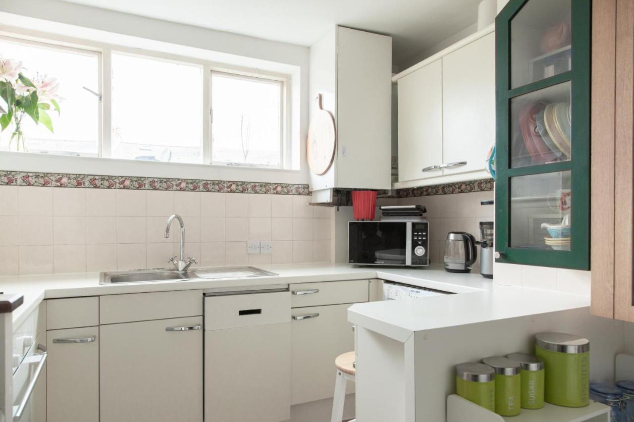 Beautiful 3bd Flat In Archway Apartment *
