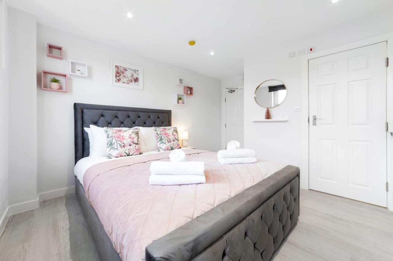Crystal Palace Suites Guest house London