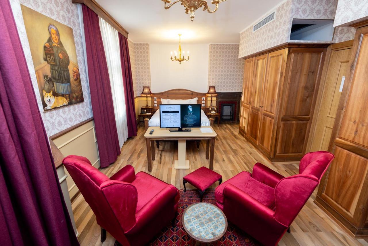 Hotel Limehouse Library Londen