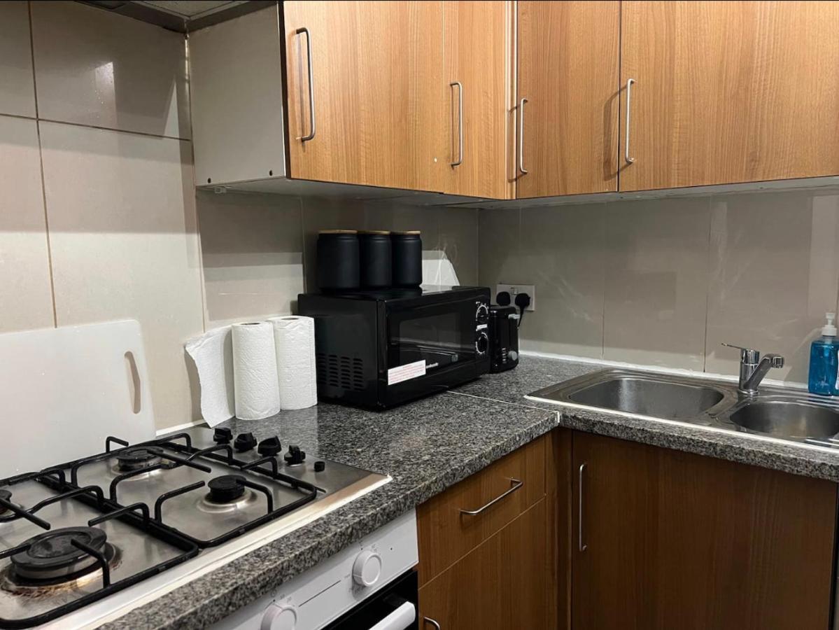 Apartment New Build 5 Bedroom In Hackney. Central