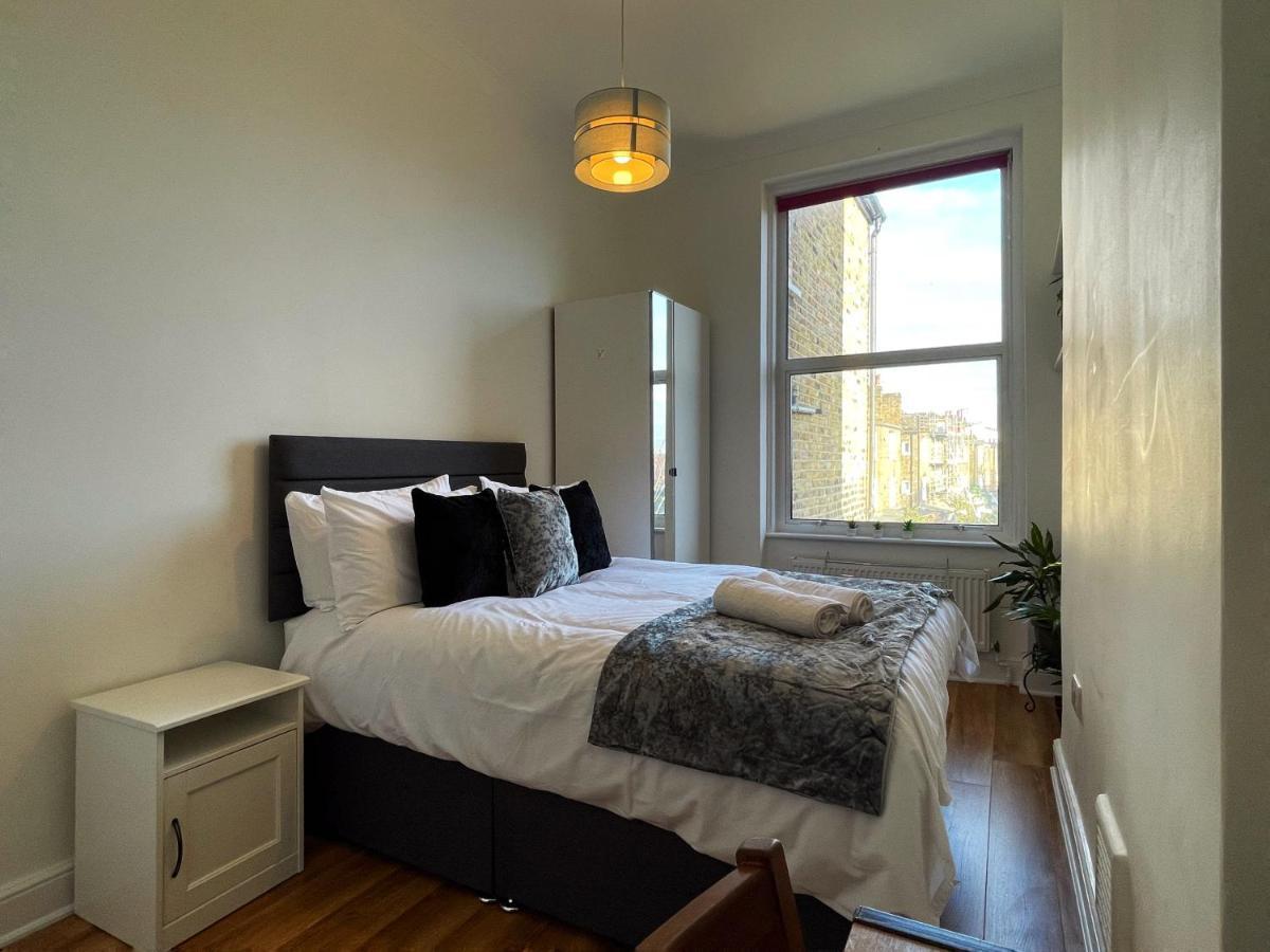 Sarah's Cozy Near Queen's Park * Londres