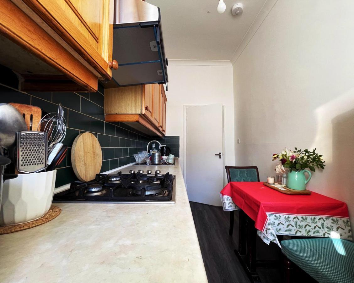 Apartamento Sarah's Cozy Near Queen's Park Londres