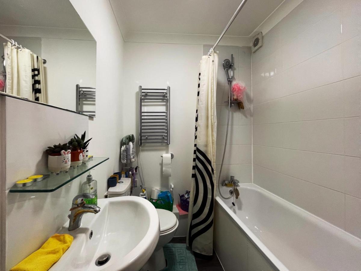 Apartamento Sarah's Cozy Near Queen's Park Londres