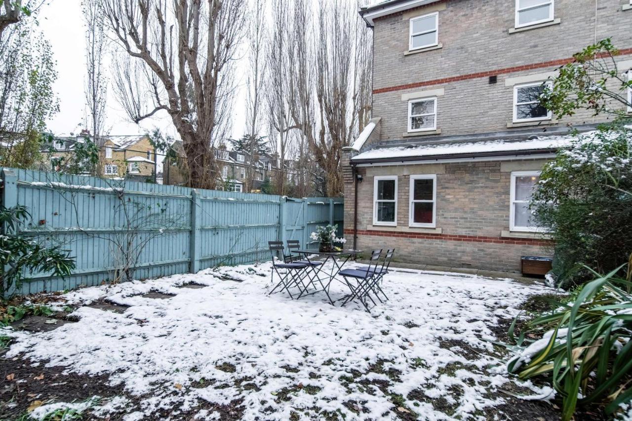 Apartment Chic Two Bed Garden Flat