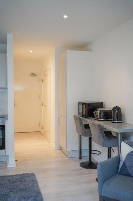 Newly Refurb Studio Shoreditch Apartment *