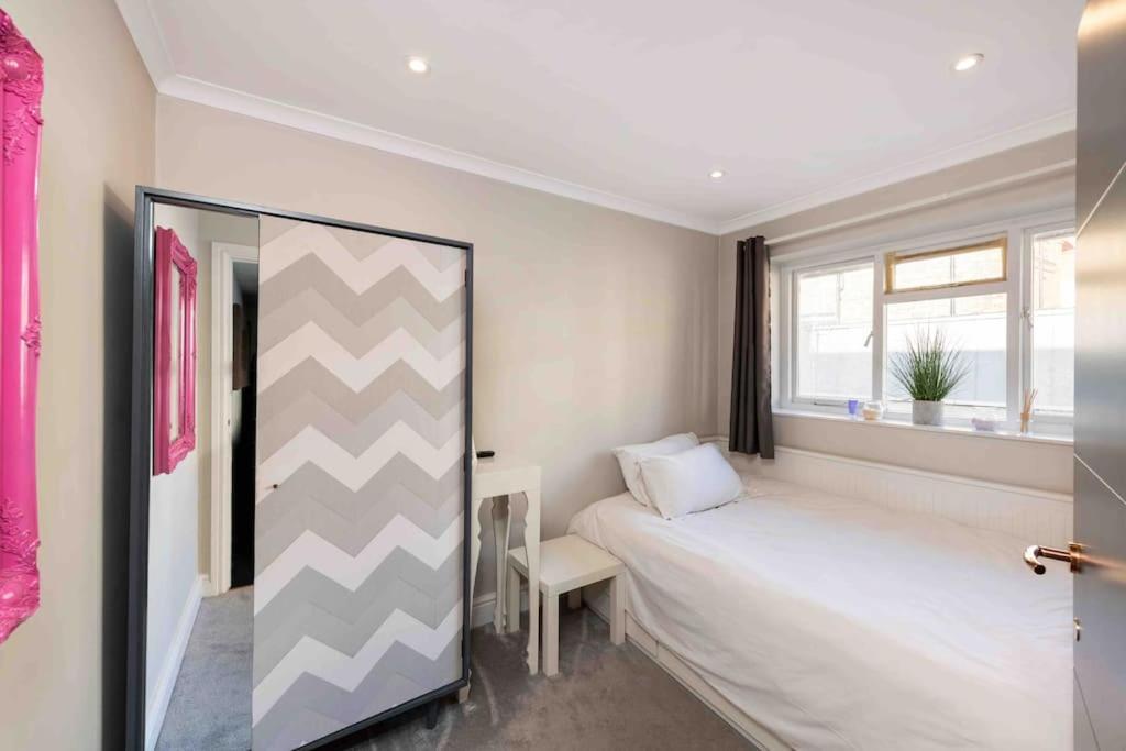 Apartment Location In - Kings Road 3-bed With Terrace, Ac & Netflix London