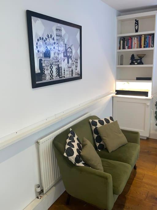 Apartment Lovely 2-bed With Patio Near Camden