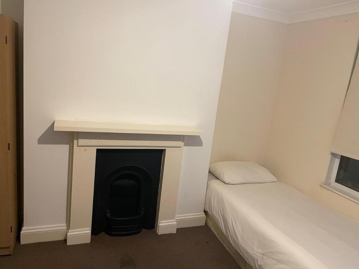 One Bedroom Flat Near Finsbury Park London