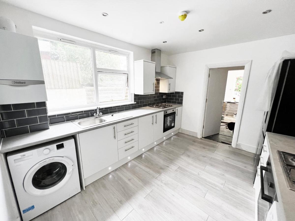 Minet Gardens - Centrally Located - Rm 1 * London