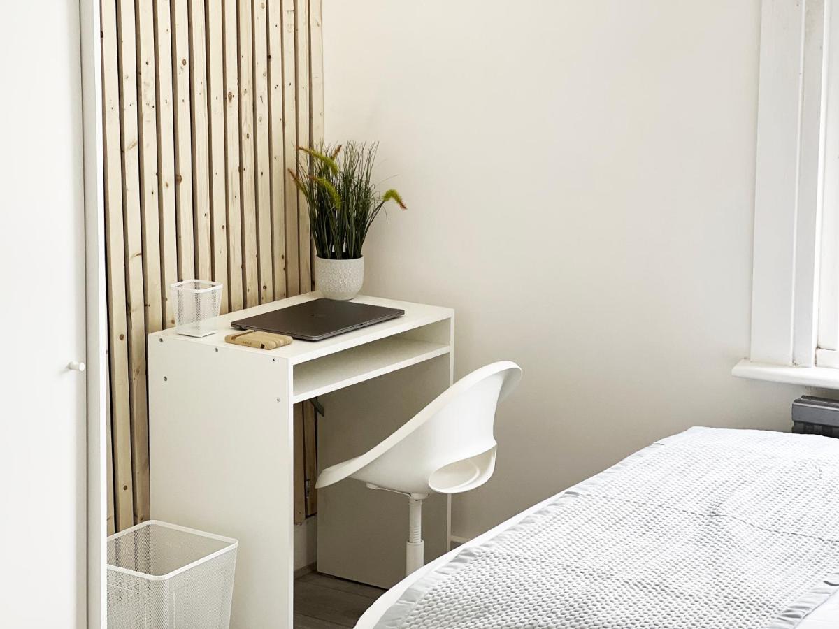 Minet Gardens - Centrally Located - Rm 1 London