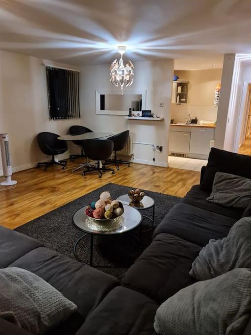 Motomy Homes * London