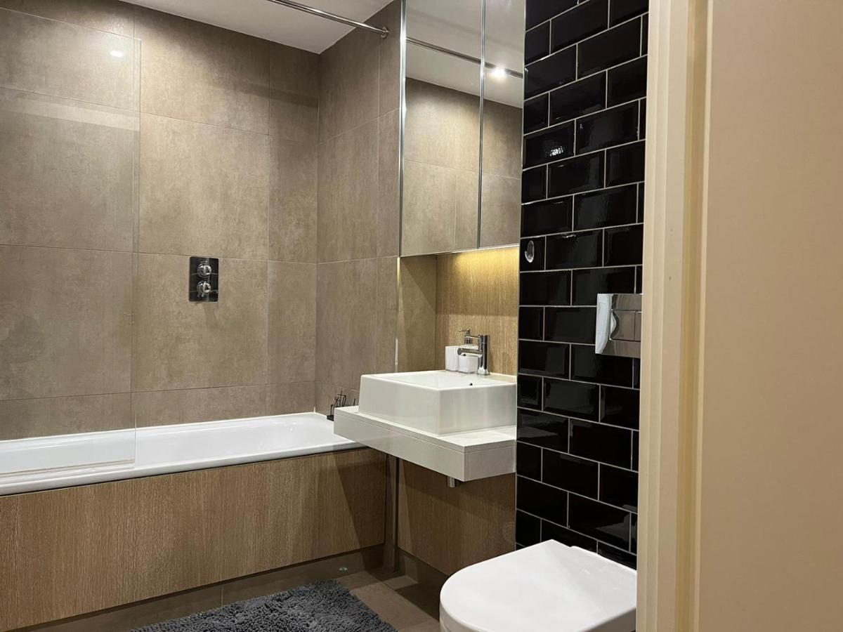 Beautiful In Wembley Appartement Londen