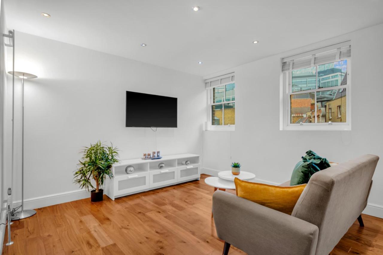 Mysquare Vibrant And Sleek 2 Bed In Artillery Lane
