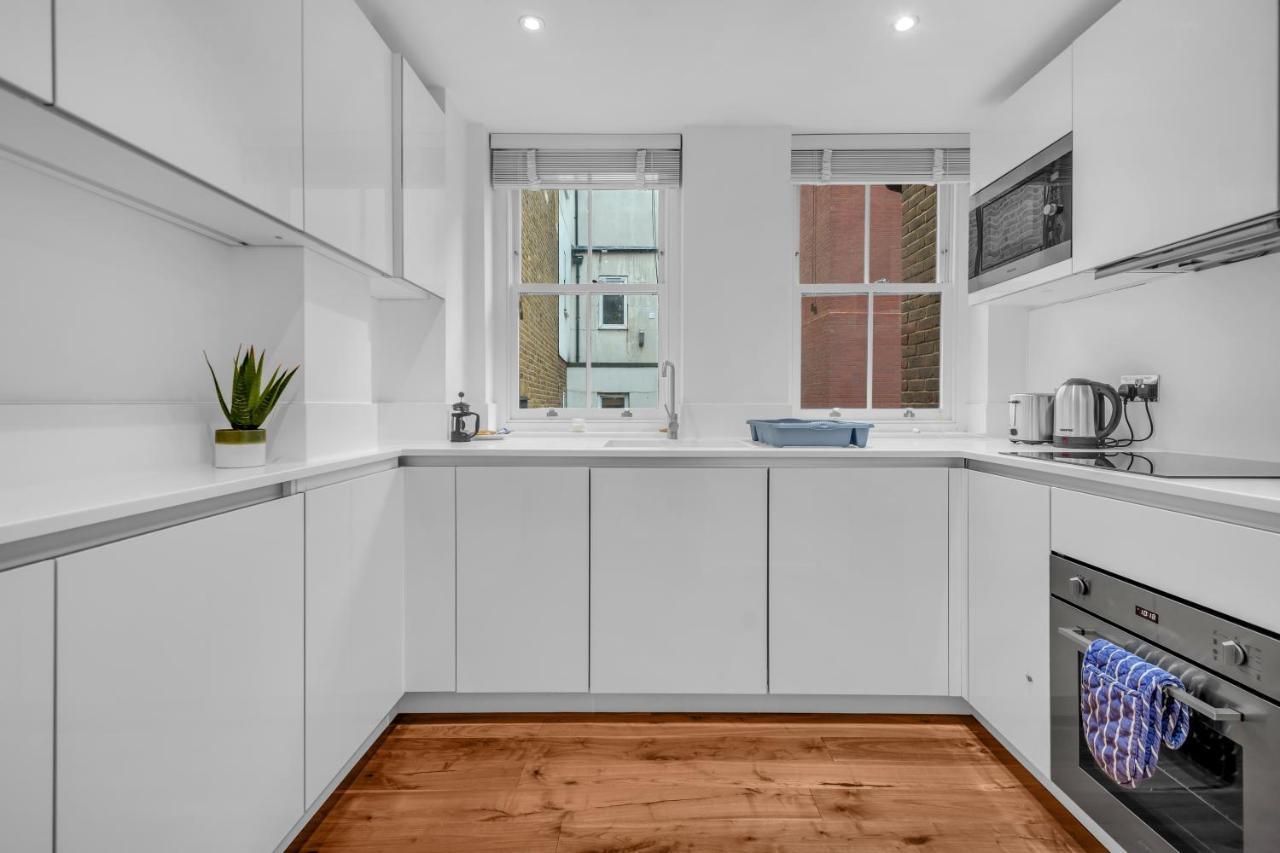 Mysquare Vibrant And Sleek 2 Bed In Artillery Lane Apartment