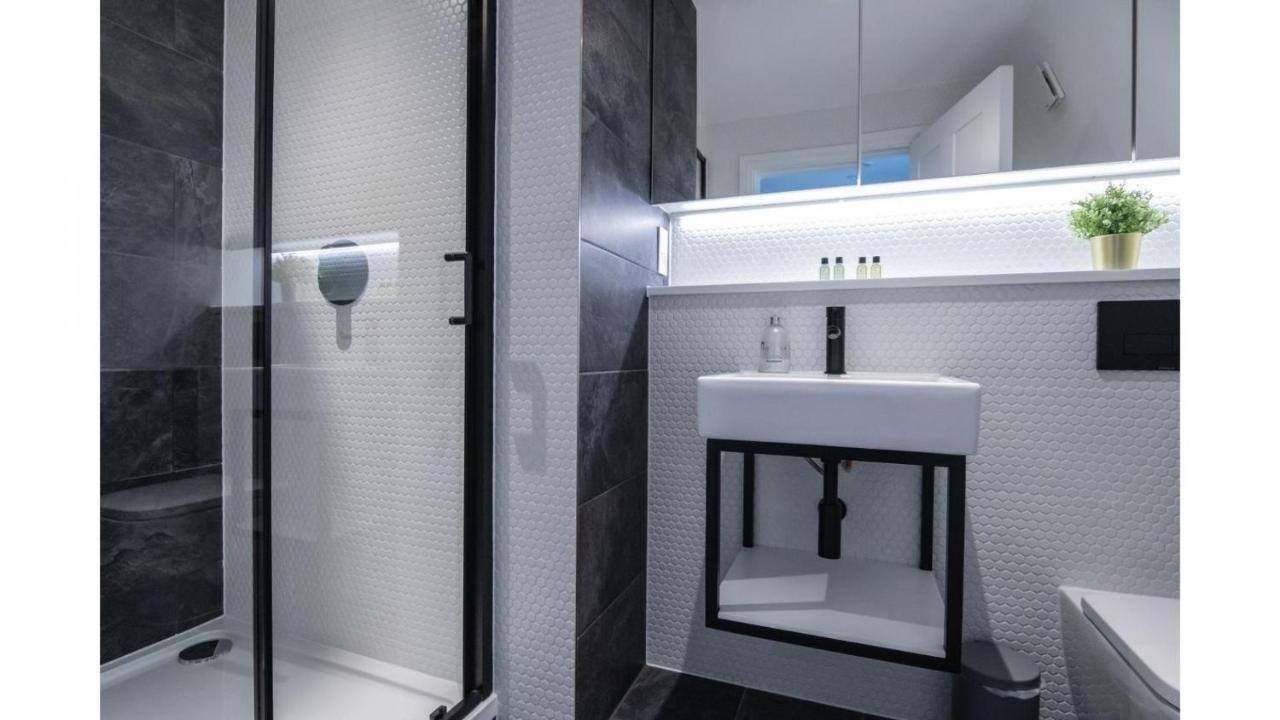 Royal Kensington In Cromwell Road Apartment