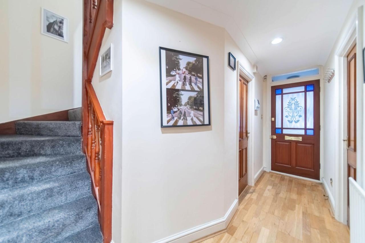 Vakantiehuis Beatles Mews Town House