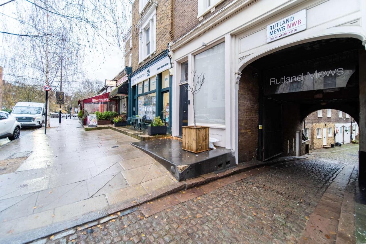 Holiday home Beatles Mews Town House *