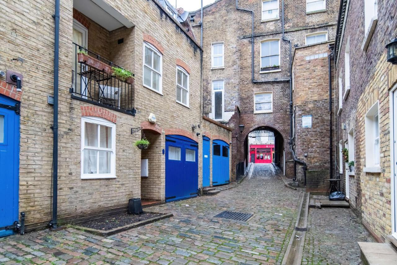Beatles Mews Town House * Londen