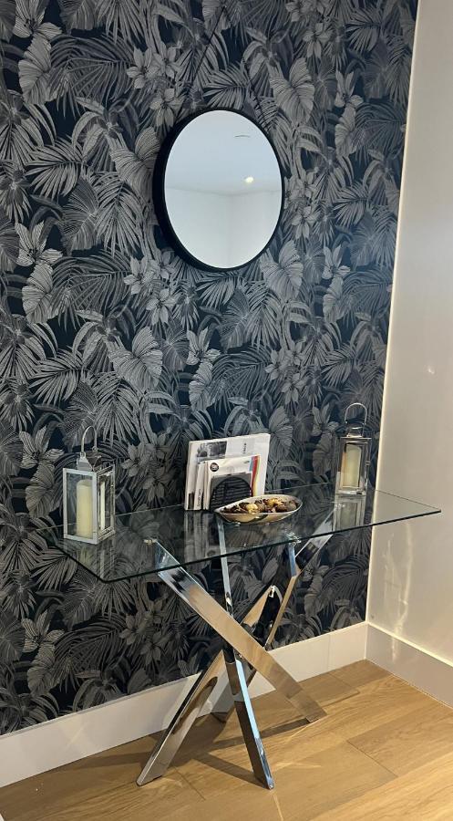 Beautiful In Wembley Appartement