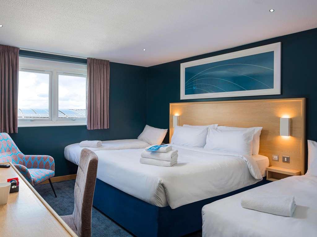 Travelodge Chessington Tolworth 3* London