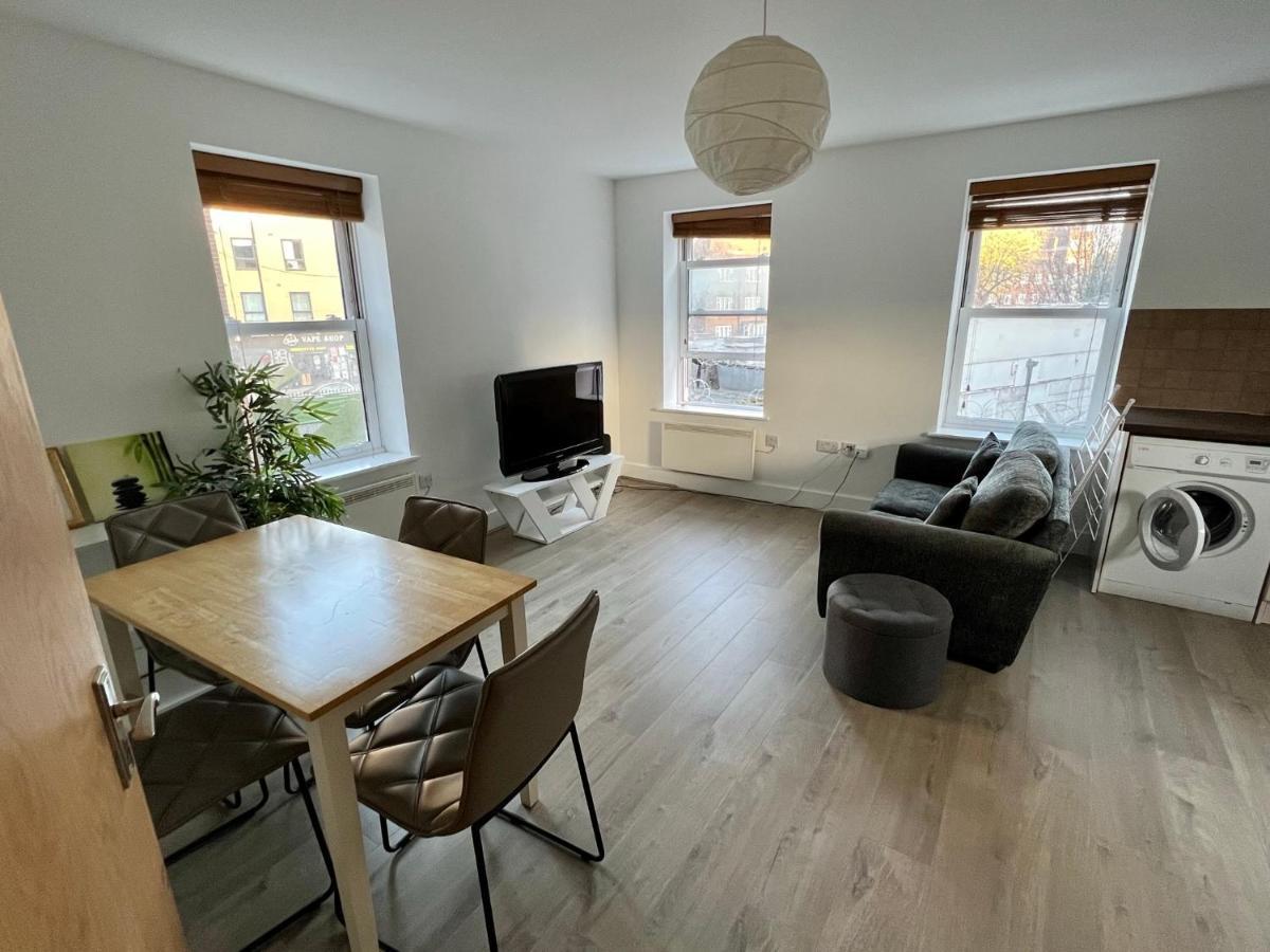 221 Clapham Road *