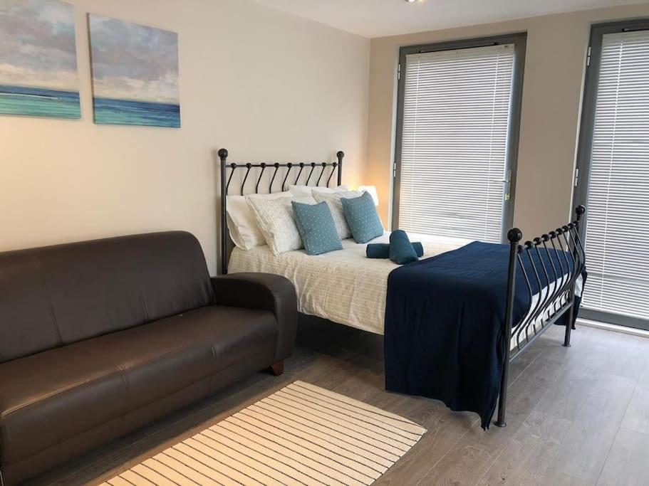 Opposite Shoreditch Park * Londen