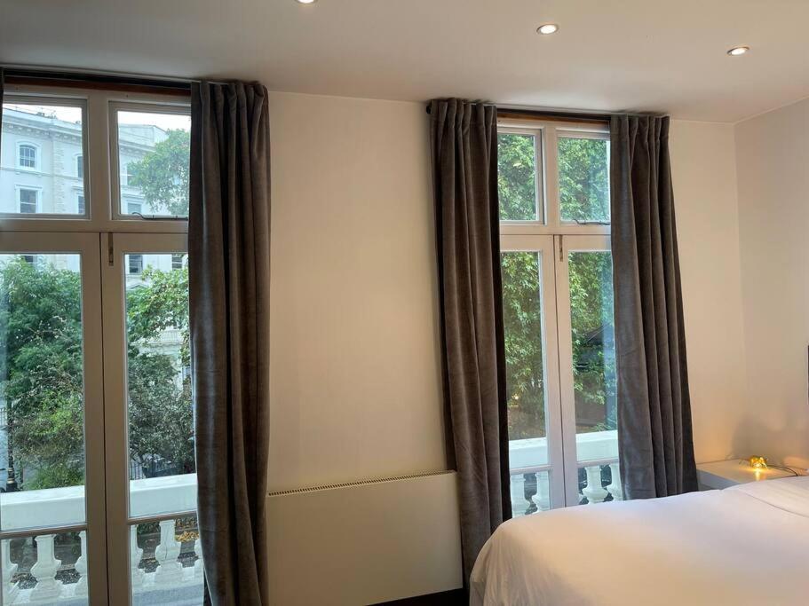 Designer 2 Bedroom Pimlico Apartment London
