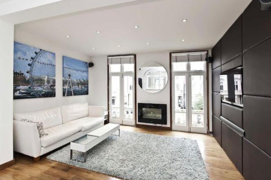 Designer 2 Bedroom Pimlico Apartment