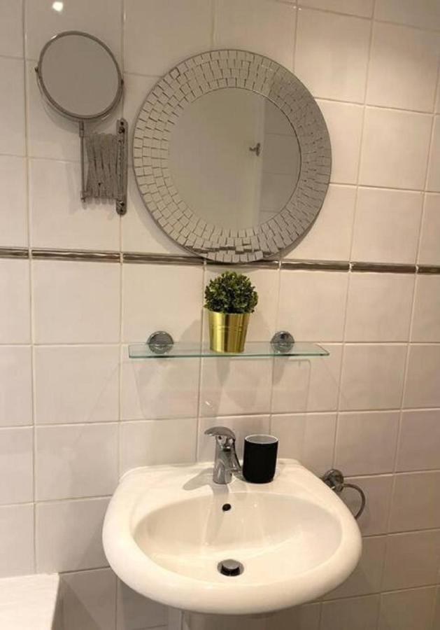 Lovely 1-bedroom Garden Flat In Acton * London