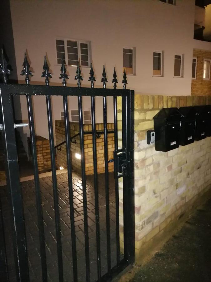 Hemans 0.8 Apartamento Londres