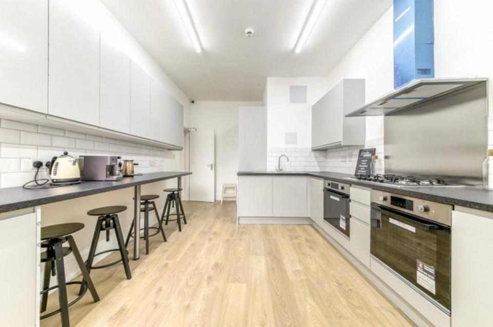 Holiday home A Beautiful Newly Renovated Home: The Arlingford London
