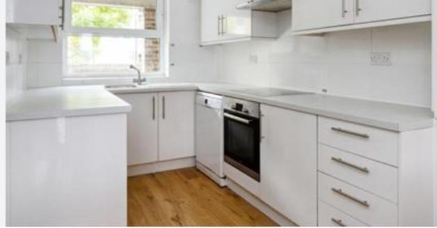 Riverview 1/2 Bedroom London