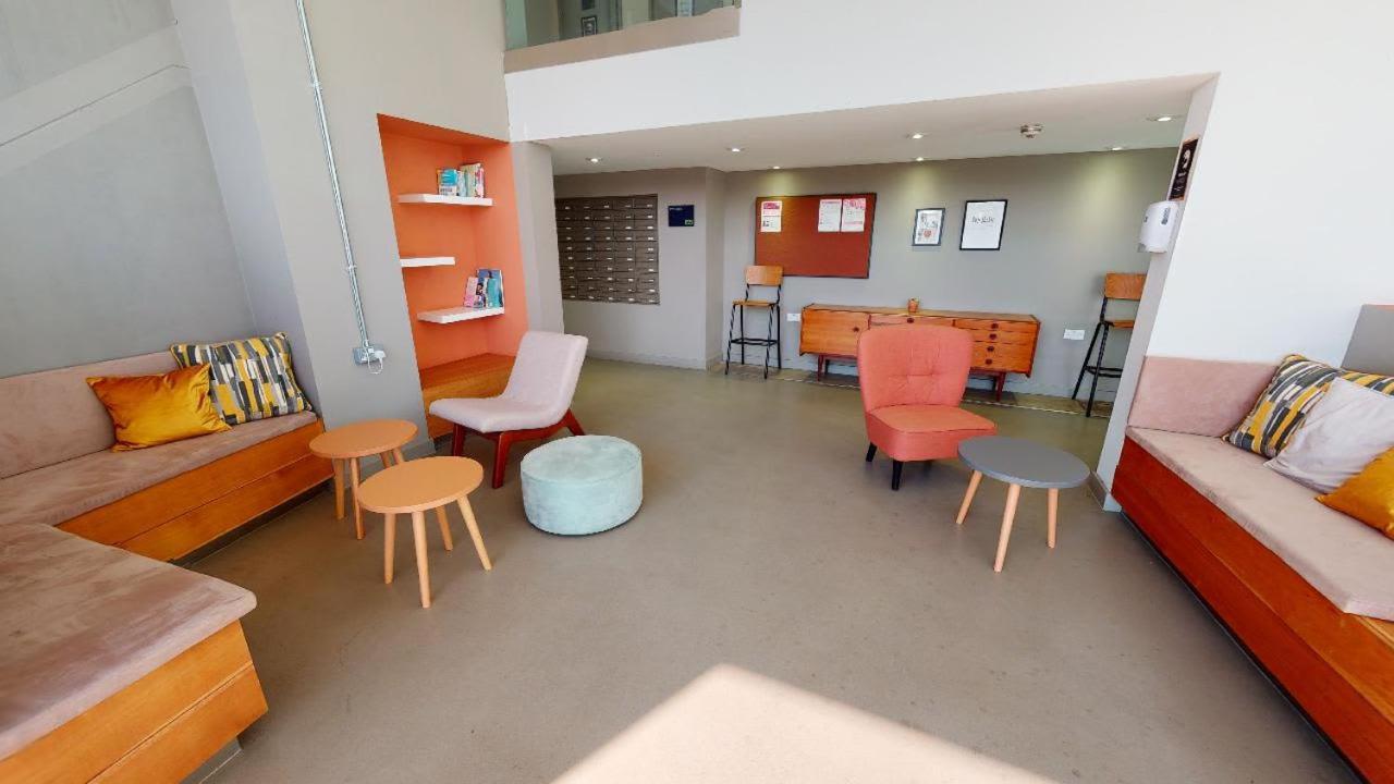 Appartement For Students Only Private Bedrooms With Shared Kitchen And At Iq Haywood House In *
