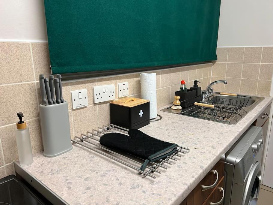 1 Bedroom Flat 10 Mins Walk From Old Street Station Apartment