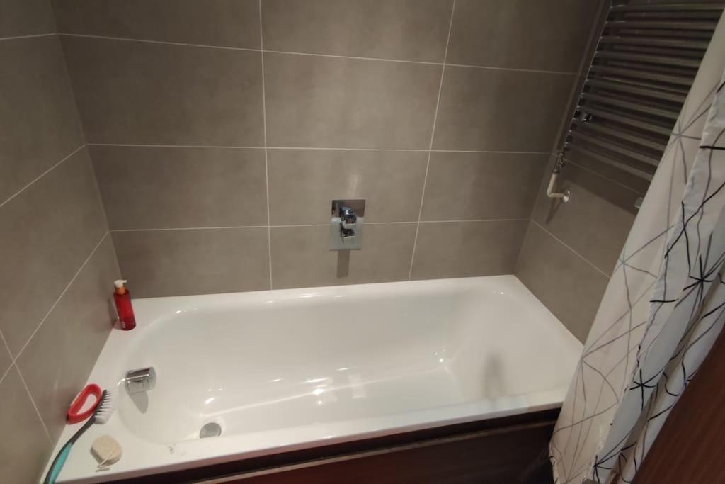 Apartamento Cosy And Spacious In Forest Hill Londres
